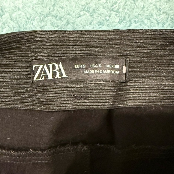 🔥Zara Black High-Waisted Pants with gold Buttons🔥 - Picture 5 of 9